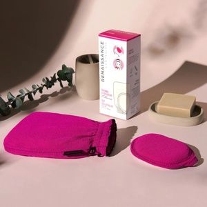 Renaissance Glove NWT